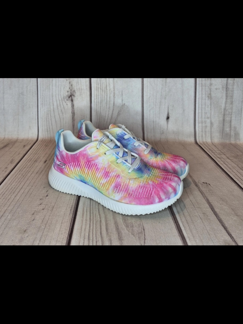 Skechers Women's Size 8 Wide Bobs Squad Hazy Daisy Tie-Dye Running Shoes